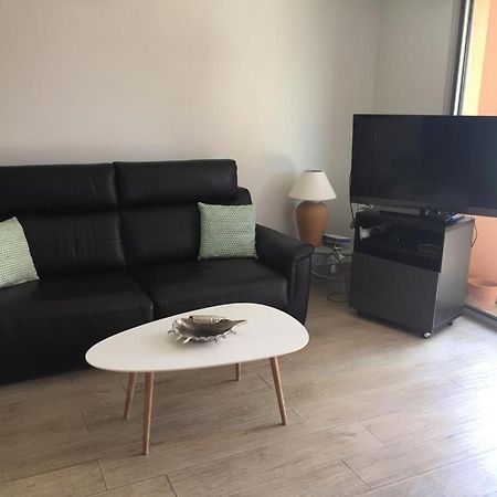 Belle résidence au centre de Saint Tropez avec piscine et garage Esterno foto